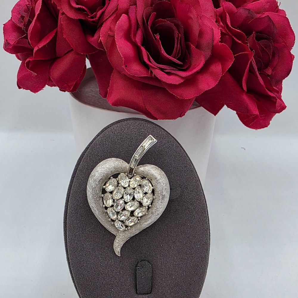 Crown Trifari Rhinestone Strawberry Heart Leaf Brooch Silver Tone Vintage Pin